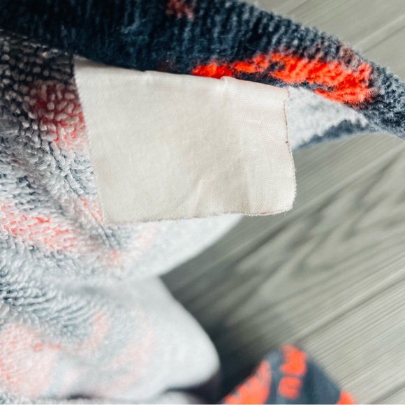 Rare new world order NWO wrestling towel beach towel hogan , Nash , Luger , hall - Picture 5 of 5